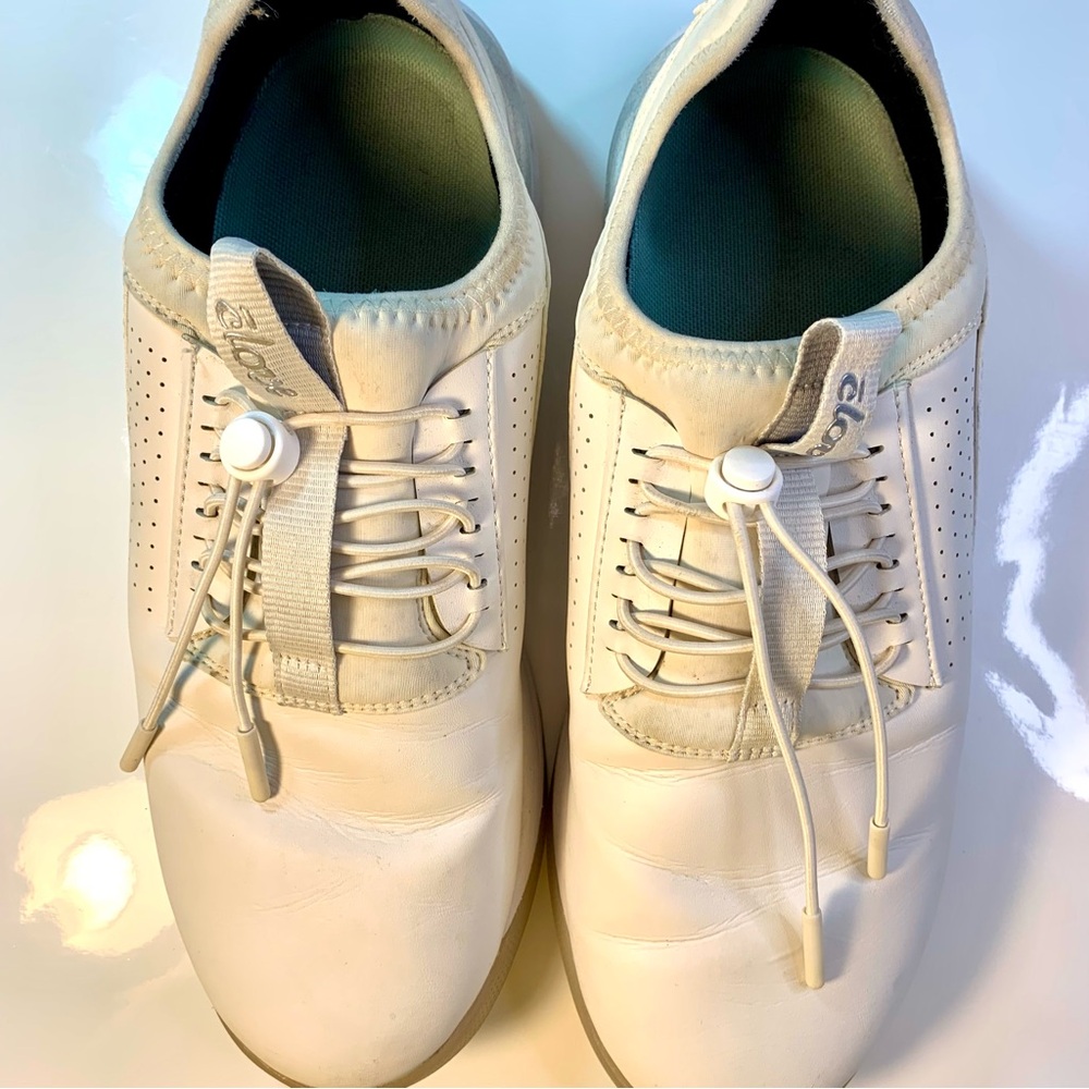 WHITE CLOVE SHOES SIZE W 11.5 M 10